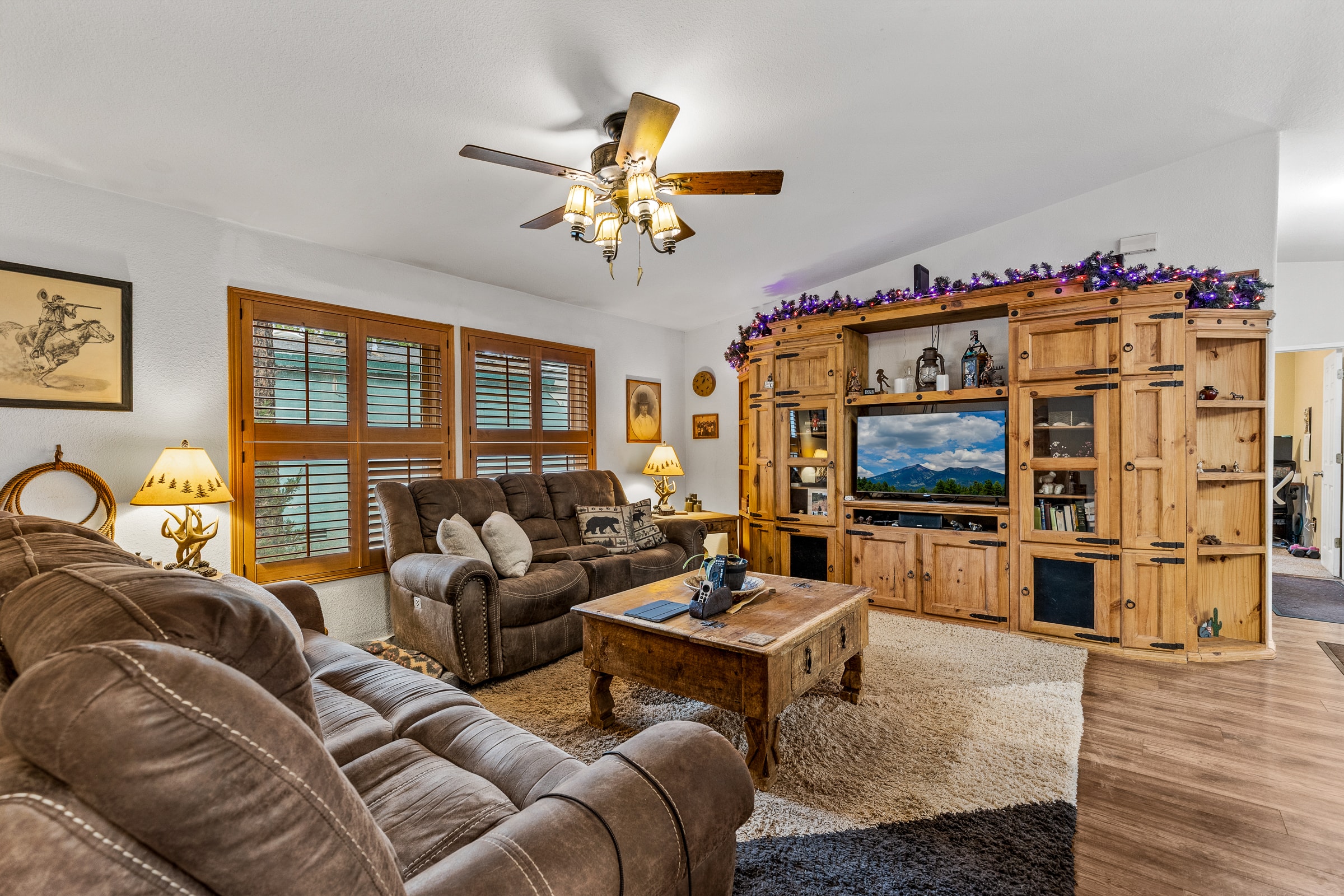 2306 W Adirondack Ave photo 4